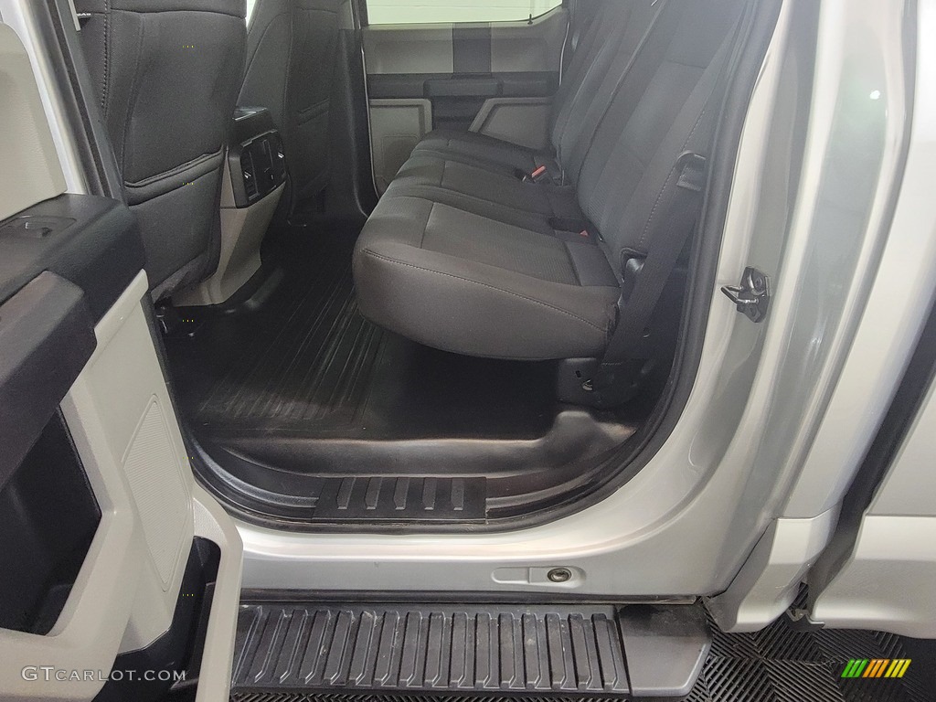 2018 F150 XL SuperCrew 4x4 - Ingot Silver / Earth Gray photo #24
