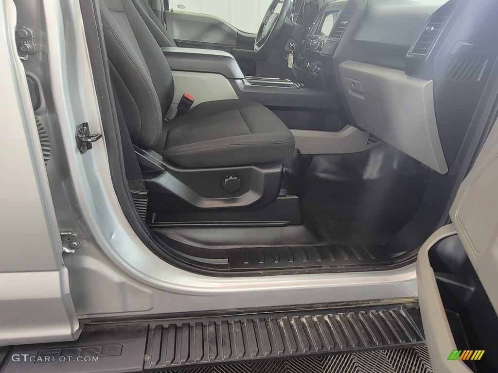 2018 F150 XL SuperCrew 4x4 - Ingot Silver / Earth Gray photo #29
