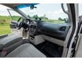 Stone White - Grand Caravan American Value Package Photo No. 28