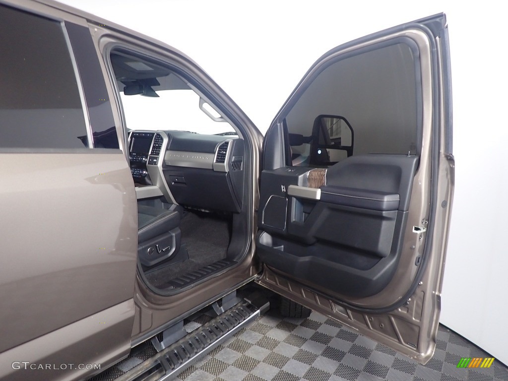 2019 F250 Super Duty Lariat Crew Cab 4x4 - Stone Gray / Dark Marsala photo #41