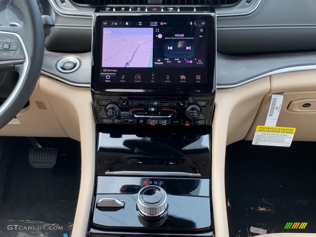 2021 Jeep Grand Cherokee L Limited 4x4 Controls Photo #142509189