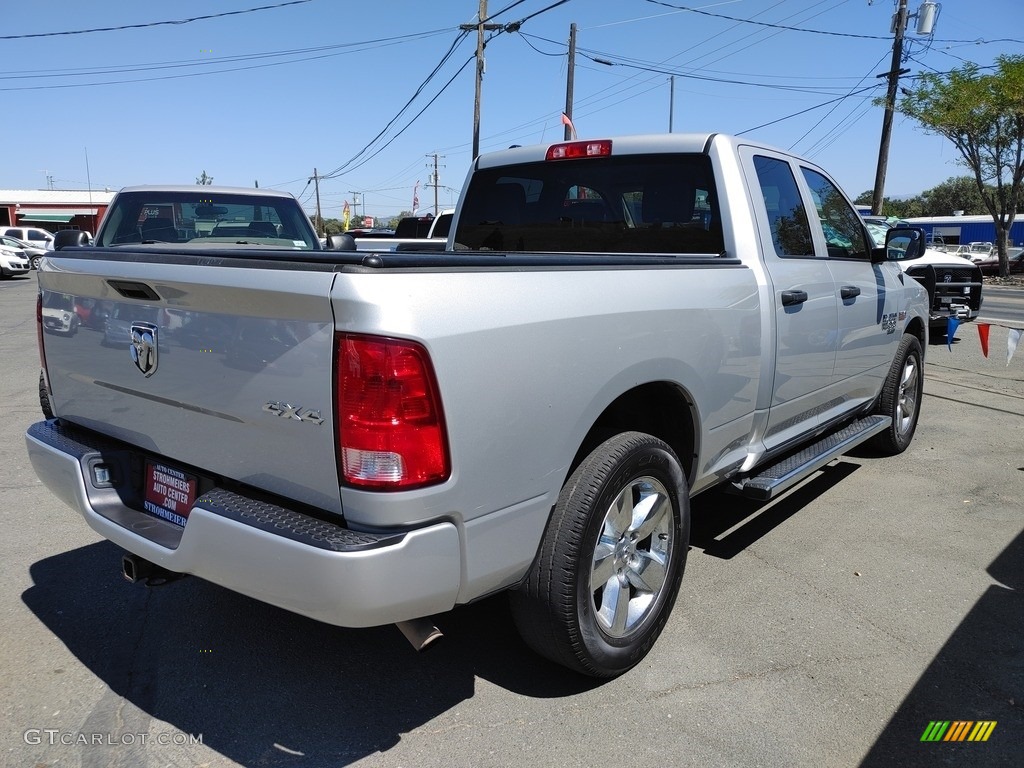 2019 1500 Classic Express Quad Cab 4x4 - Bright Silver Metallic / Black/Diesel Gray photo #4