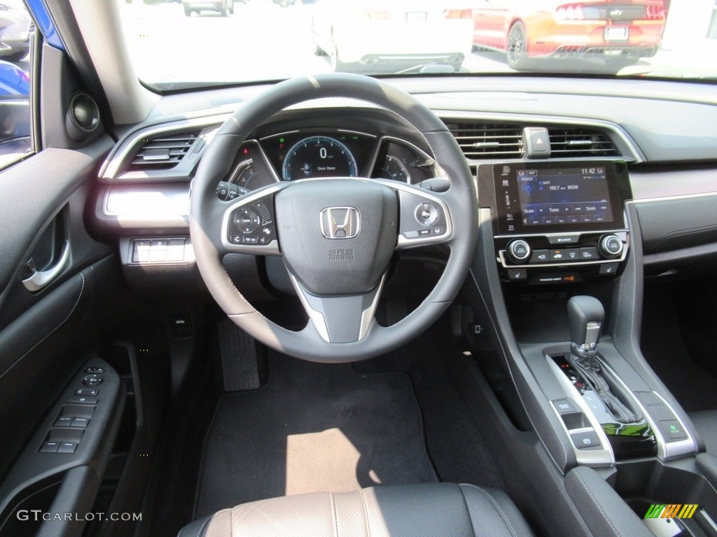 2018 Honda Civic Touring Sedan Dashboard Photos