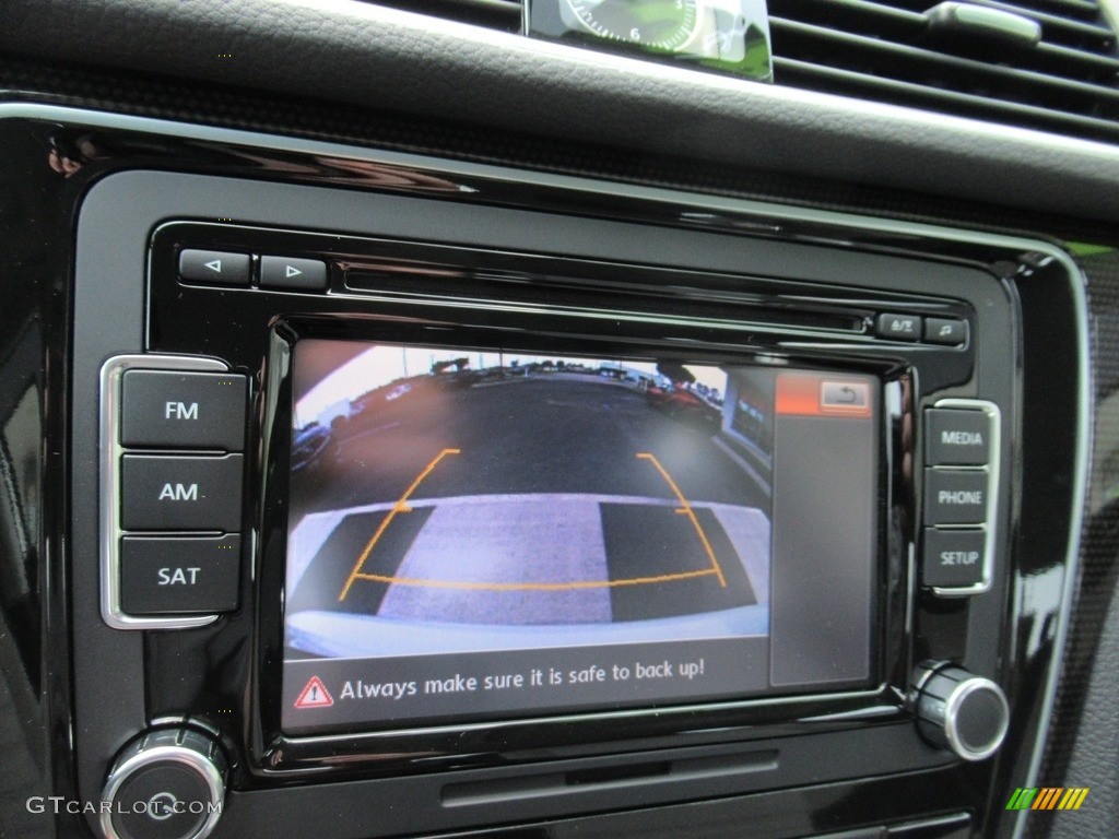 2014 Volkswagen Passat 1.8T Sport Controls Photo #142515172