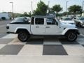 Bright White - Gladiator Overland 4x4 Photo No. 3