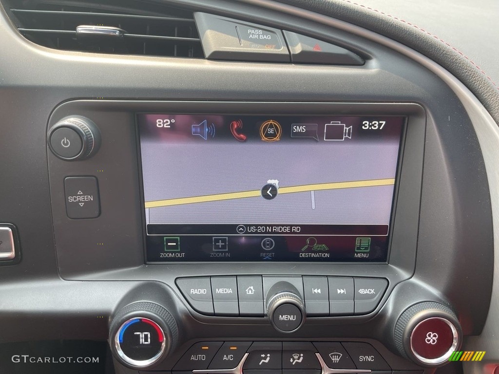 2016 Chevrolet Corvette Stingray Coupe Navigation Photos