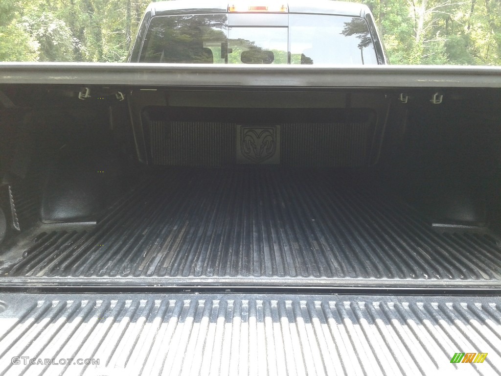 2019 1500 Classic Warlock Quad Cab - Diamond Black Crystal Pearl / Black/Diesel Gray photo #8