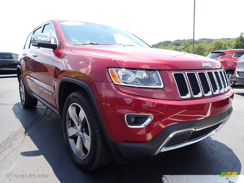 2015 Grand Cherokee Limited 4x4 - Deep Cherry Red Crystal Pearl / Black/Light Frost Beige photo #4