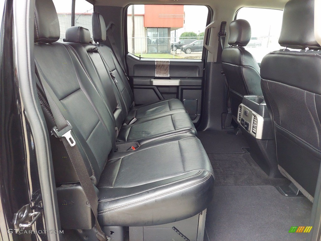 2017 F350 Super Duty Lariat Crew Cab 4x4 - Shadow Black / Black photo #28