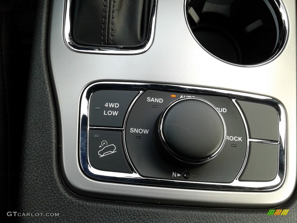 2021 Jeep Grand Cherokee Limited 4x4 Controls Photo #142519615