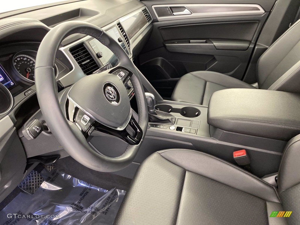2019 Volkswagen Atlas SE Front Seat Photos