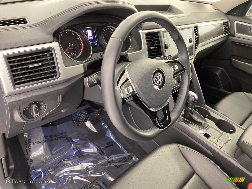 2019 Volkswagen Atlas SE Titan Black Dashboard Photo #142520488