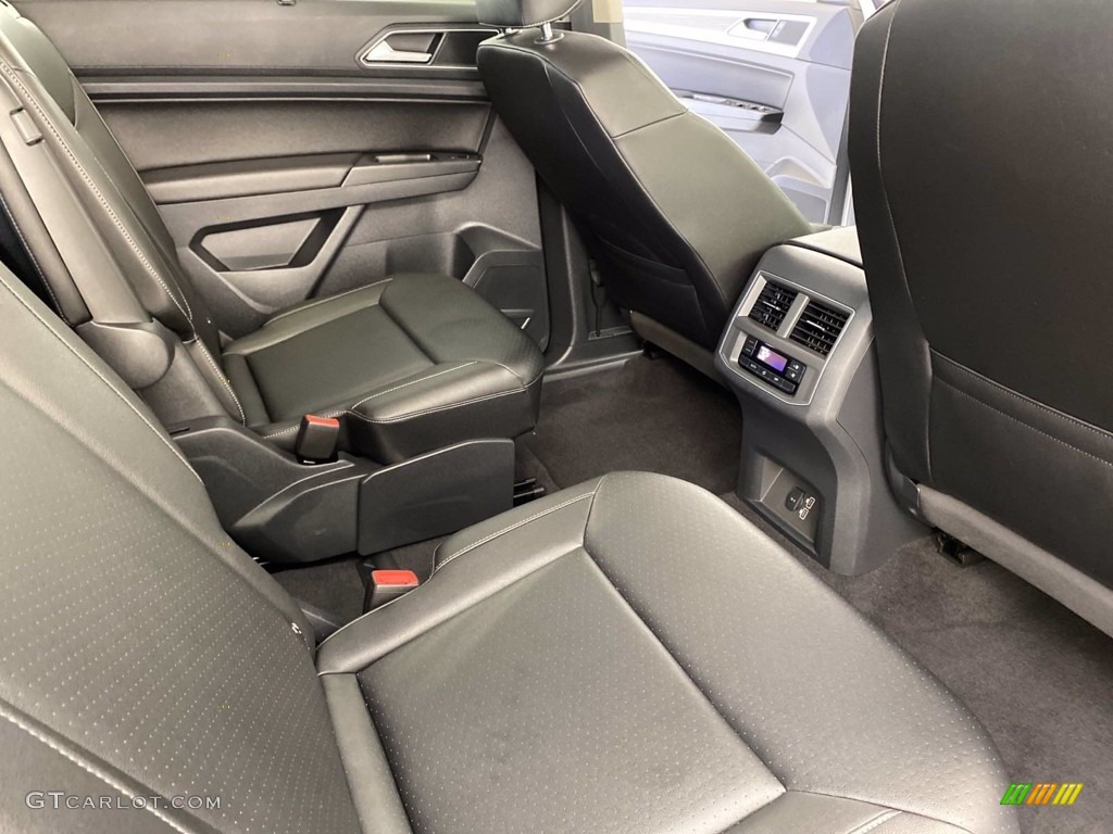 2019 Volkswagen Atlas SE Interior Color Photos
