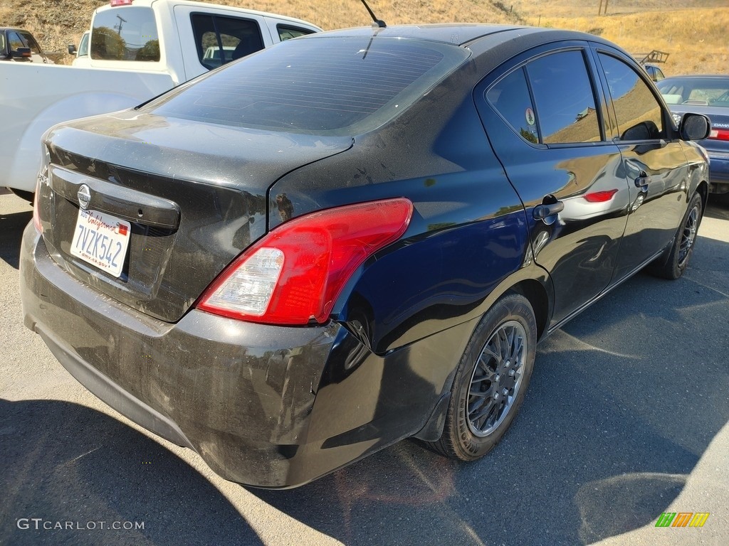 2015 Versa 1.6 S Sedan - Super Black / Charcoal photo #4