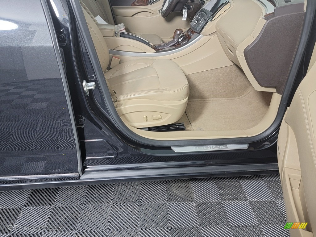 2012 LaCrosse FWD - Carbon Black Metallic / Cashmere photo #34