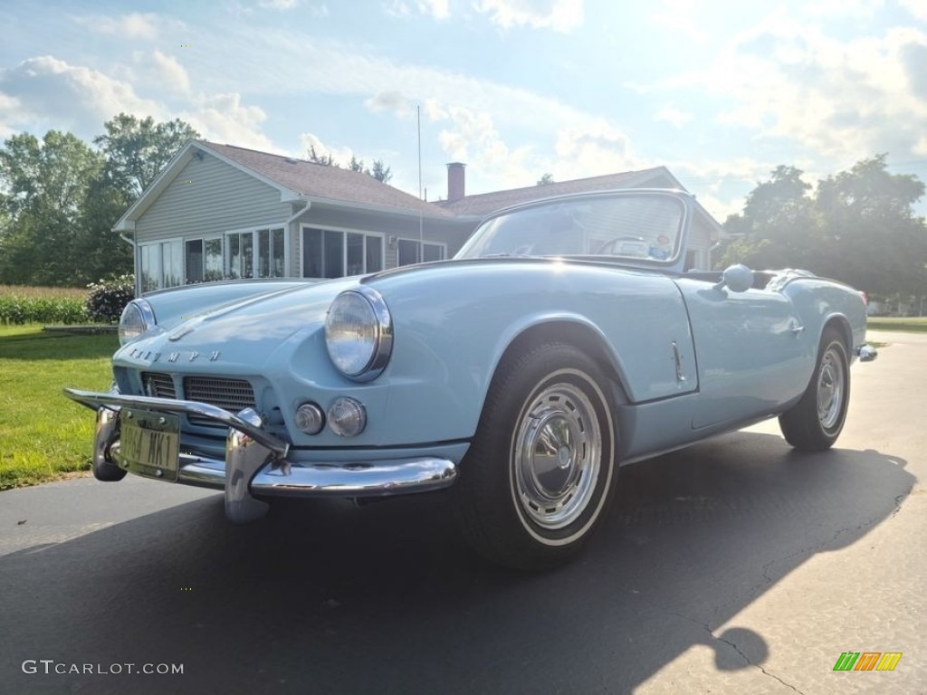 Wedgewood Blue Triumph Spitfire 4