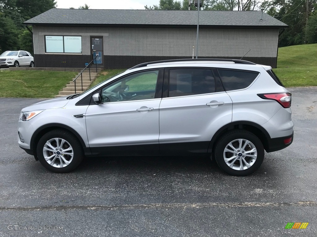 2018 Escape SE - Ingot Silver / Charcoal Black photo #1