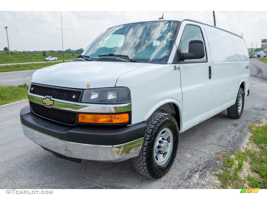 Summit White 2012 Chevrolet Express 2500 Cargo Van Exterior Photo #142537007