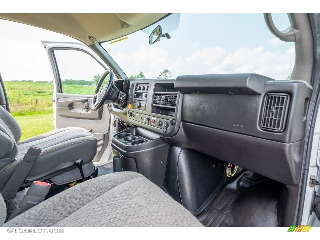 2012 Chevrolet Express 2500 Cargo Van Dashboard Photos