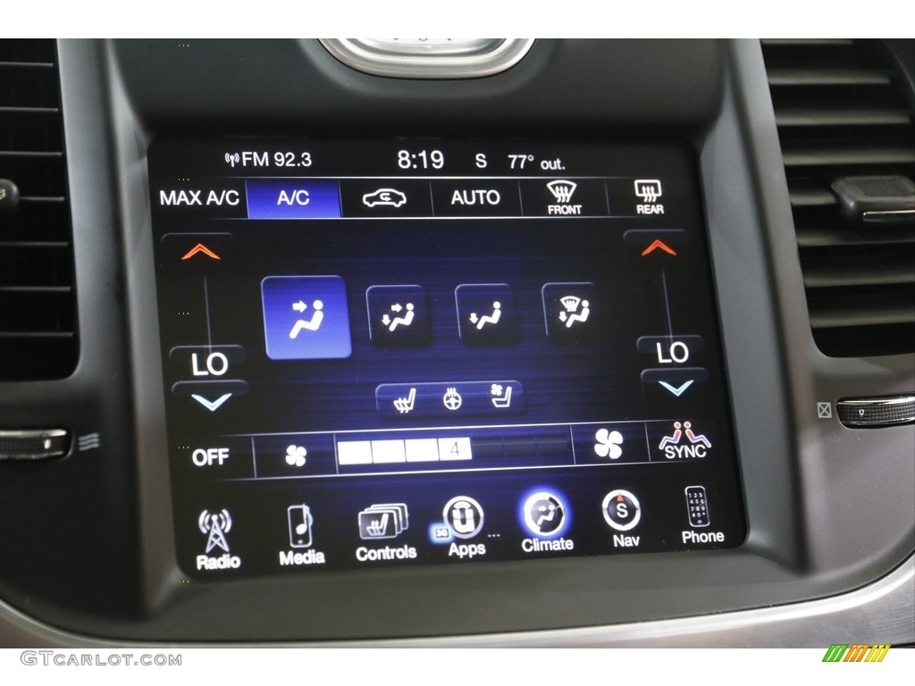 2016 Chrysler 300 C Platinum AWD Controls Photo #142538637