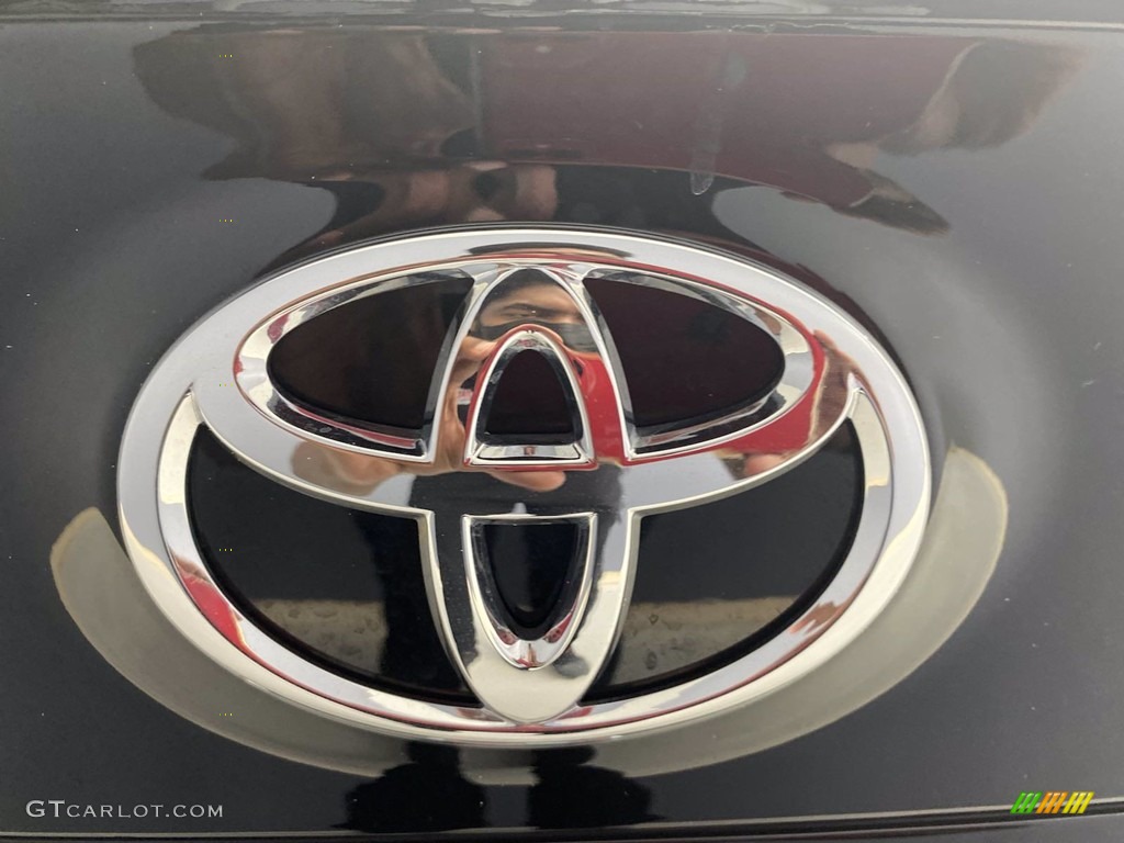 2021 Toyota Camry XSE Marks and Logos Photo #142538697