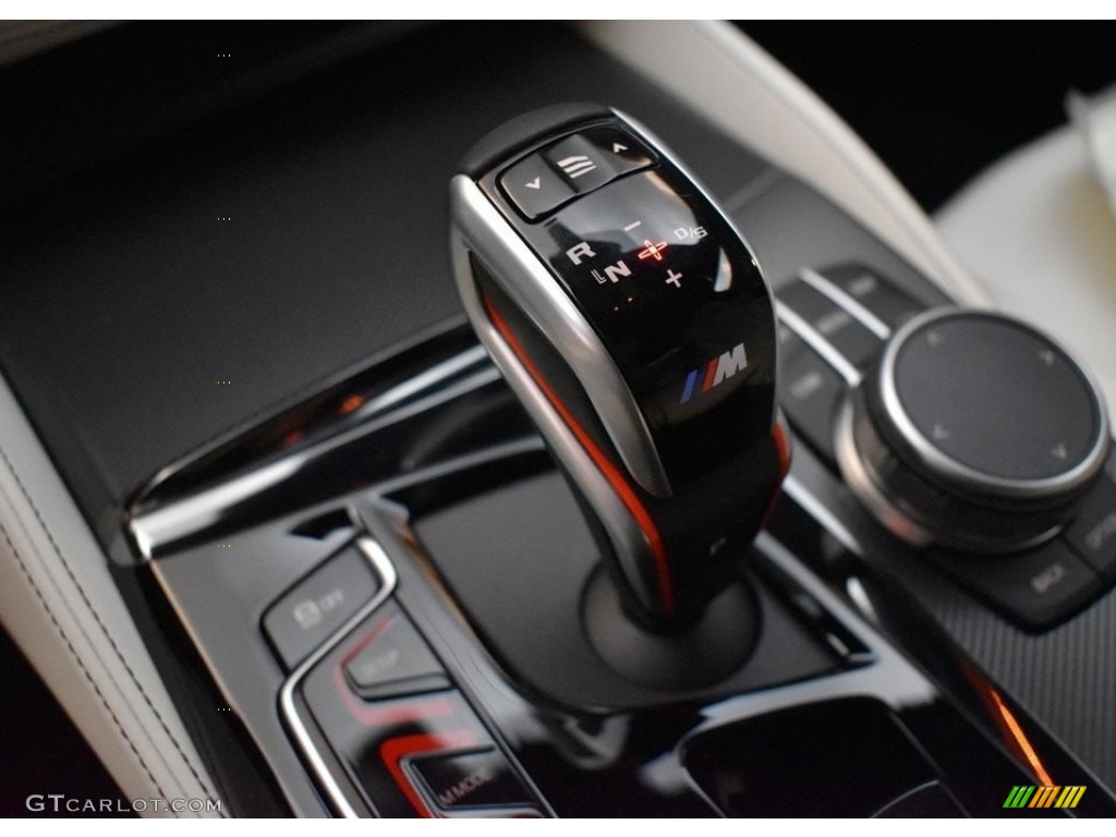 2021 BMW M5 Sedan Transmission Photos
