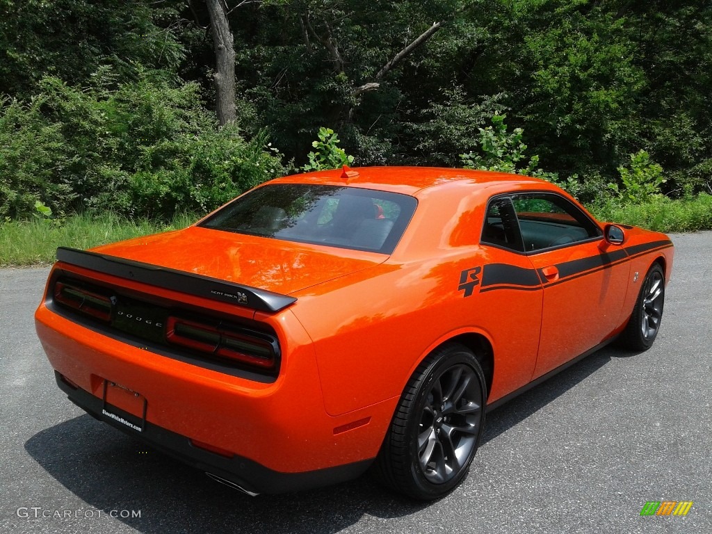 2021 Challenger R/T Scat Pack - Go Mango / Black photo #6