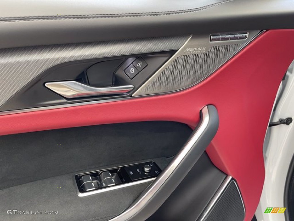 2021 Jaguar F-PACE SVR Controls Photo #142548766