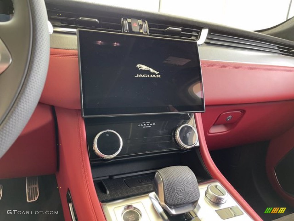2021 Jaguar F-PACE SVR Controls Photo #142548850
