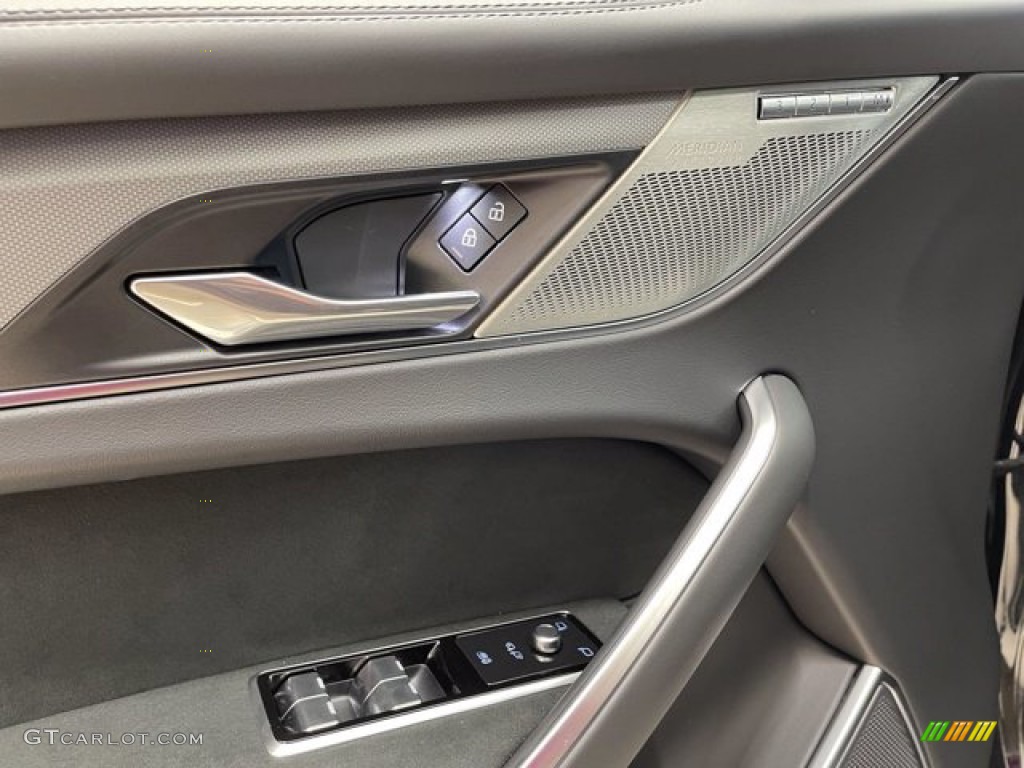 2021 Jaguar F-PACE SVR Controls Photo #142549324
