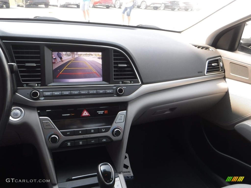2017 Elantra SE - Gray / Gray photo #18