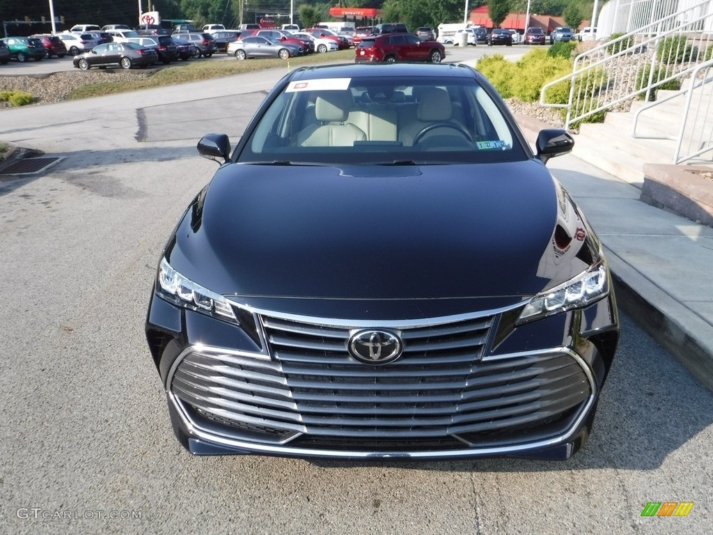 2019 Avalon XLE - Midnight Black Metallic / Black photo #11