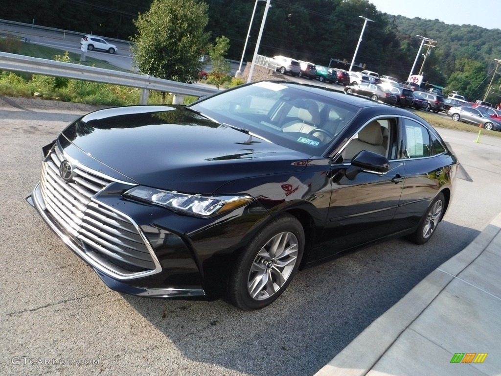 2019 Avalon XLE - Midnight Black Metallic / Black photo #12