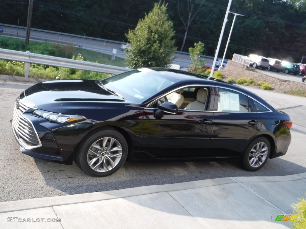 2019 Avalon XLE - Midnight Black Metallic / Black photo #13