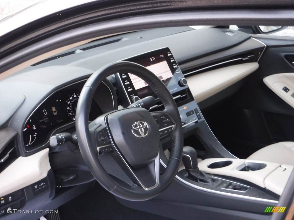 2019 Avalon XLE - Midnight Black Metallic / Black photo #19