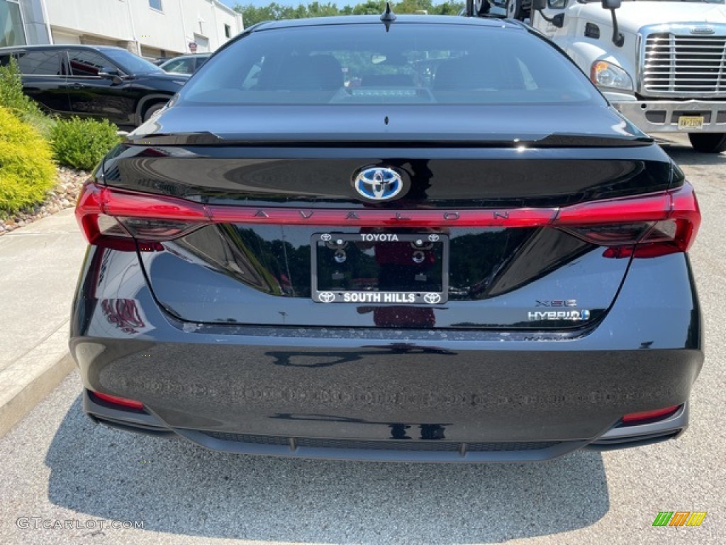 2021 Avalon Hybrid XSE - Midnight Black Metallic / Black photo #9