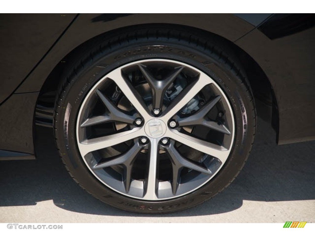 2022 Honda Civic Touring Sedan Wheel Photo #142558963