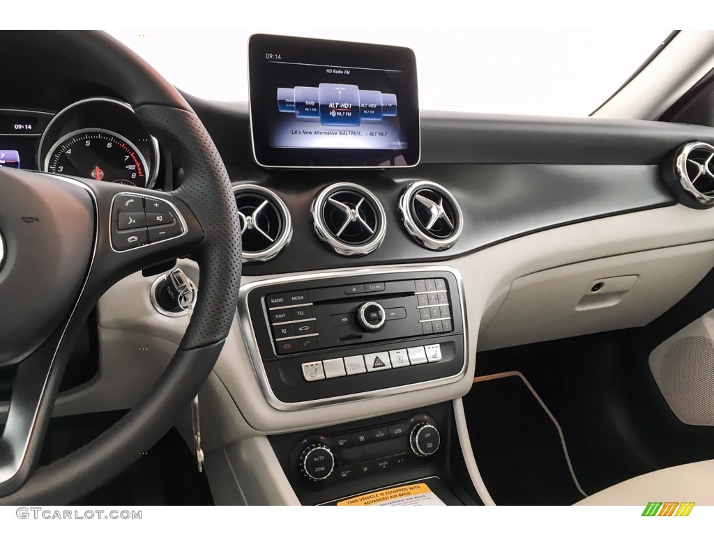 2019 Mercedes-Benz GLA 250 Crystal Grey Dashboard Photo #142560326