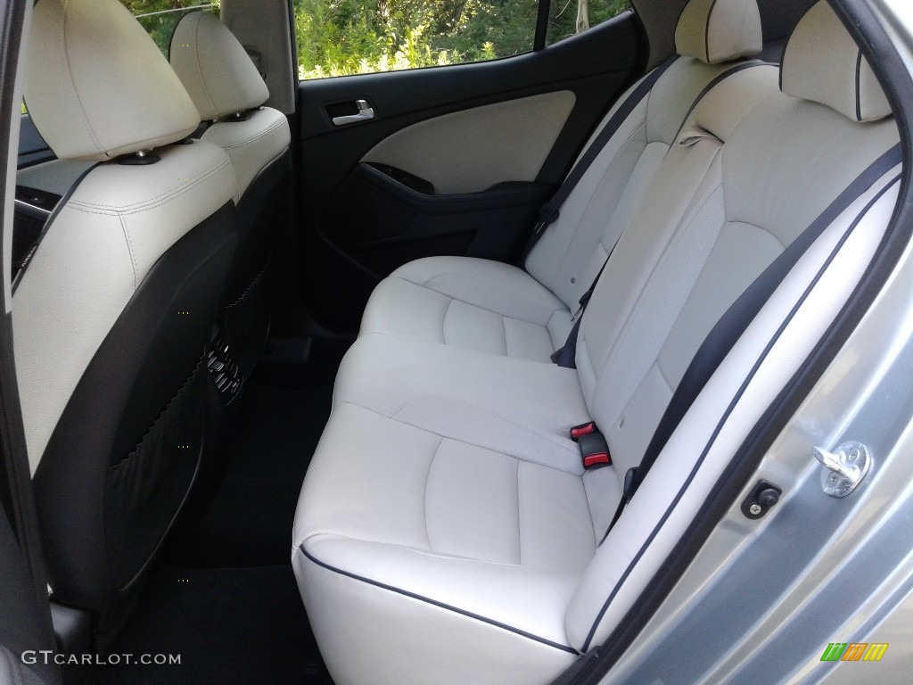 2015 Kia Optima EX Hybrid Rear Seat Photo #142561568