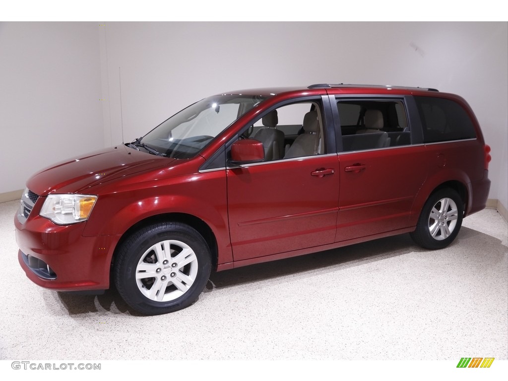 2011 Grand Caravan Crew - Deep Cherry Red Crystal Pearl / Black/Light Graystone photo #3