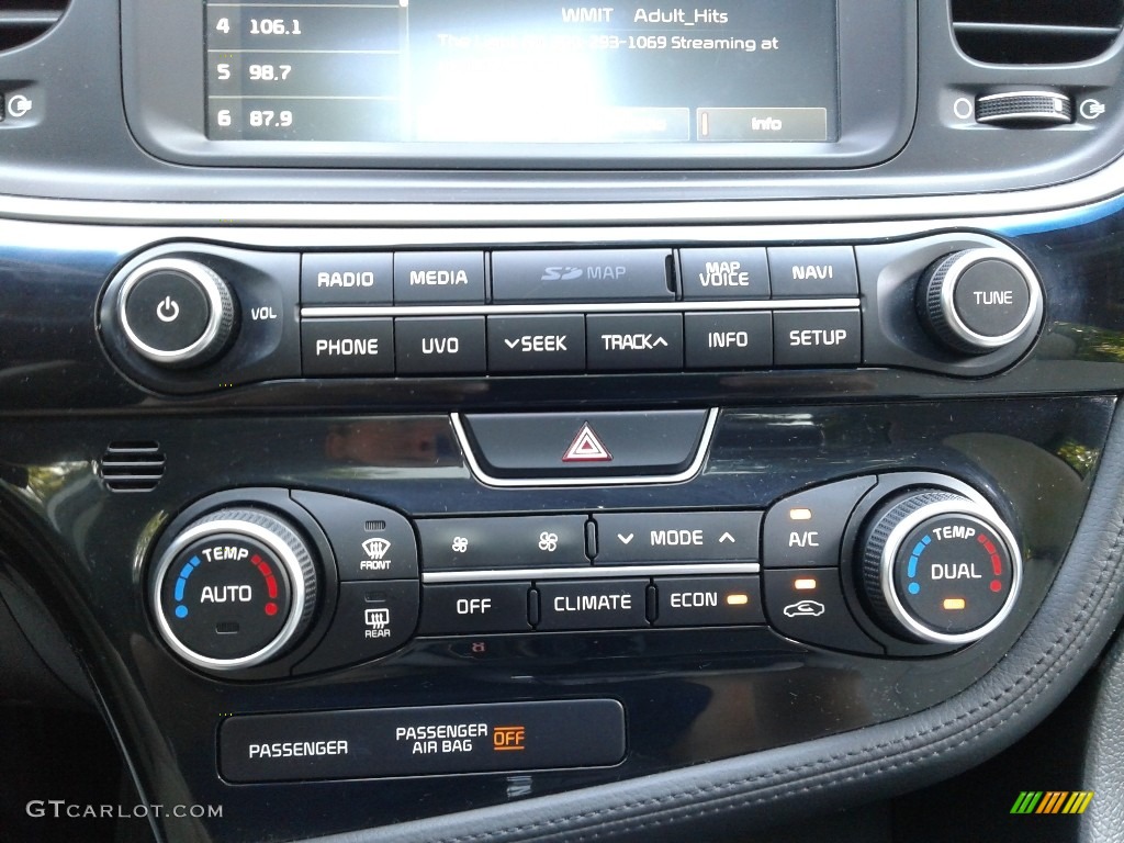2015 Kia Optima EX Hybrid Controls Photos