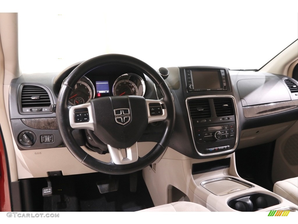 2011 Grand Caravan Crew - Deep Cherry Red Crystal Pearl / Black/Light Graystone photo #6