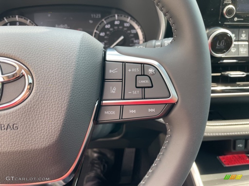 2021 Toyota Highlander XLE AWD Black Steering Wheel Photo #142562930