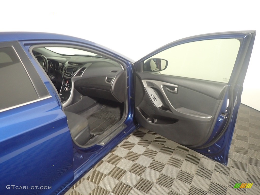 2015 Elantra SE Sedan - Windy Sea Blue / Black photo #39