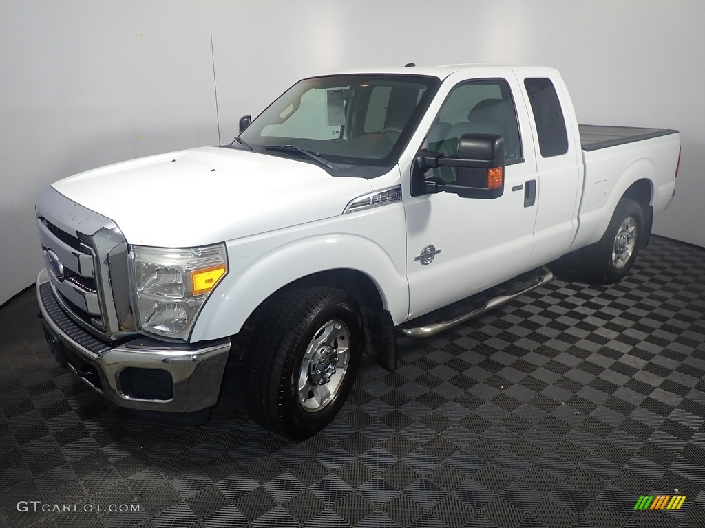 Oxford White 2011 Ford F250 Super Duty XLT SuperCab Exterior Photo #142565261
