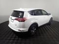 Super White - RAV4 LE Photo No. 17