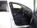 Super White - RAV4 LE Photo No. 39