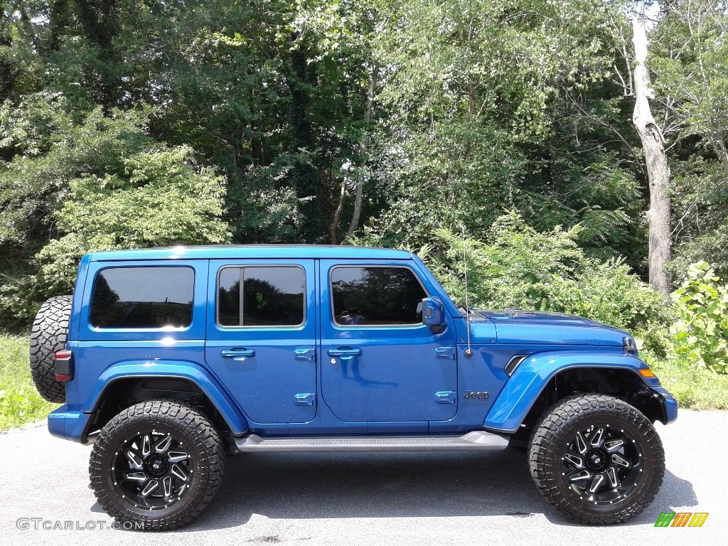 2020 Wrangler Unlimited Sahara 4x4 - Ocean Blue Metallic / Black photo #5