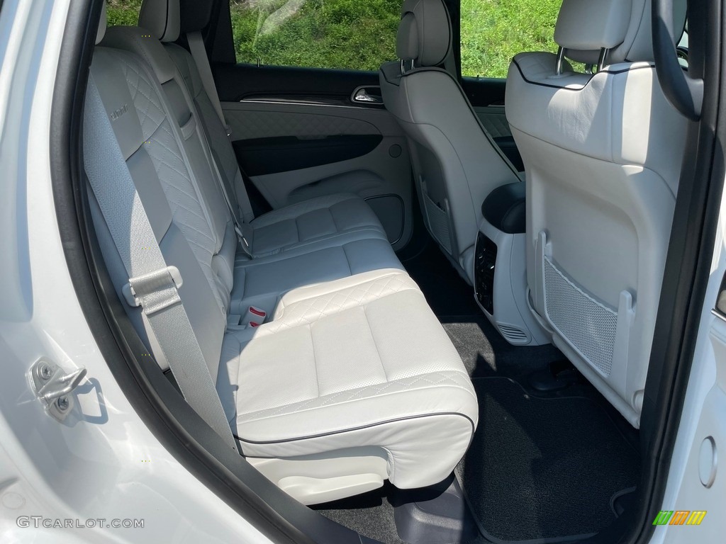 Indigo/Ski Gray Interior 2017 Jeep Grand Cherokee Summit 4x4 Photo #142568193