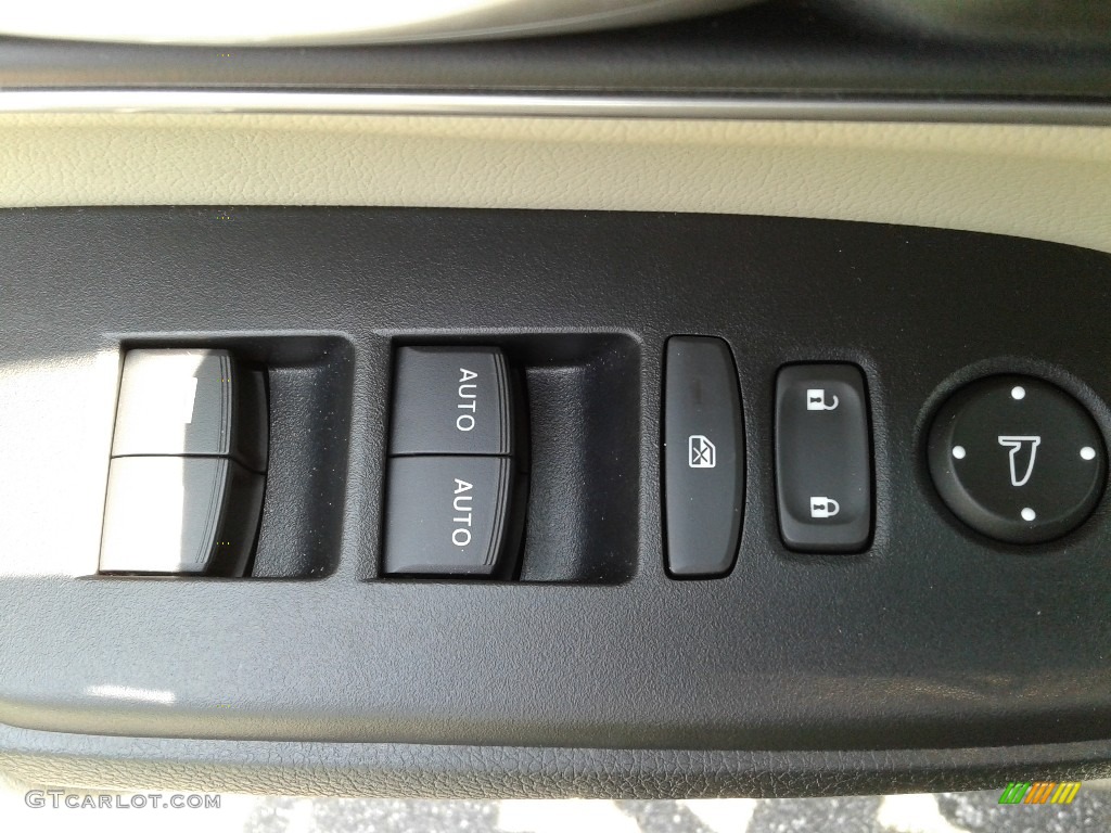 2021 Honda CR-V Touring AWD Controls Photo #142568970